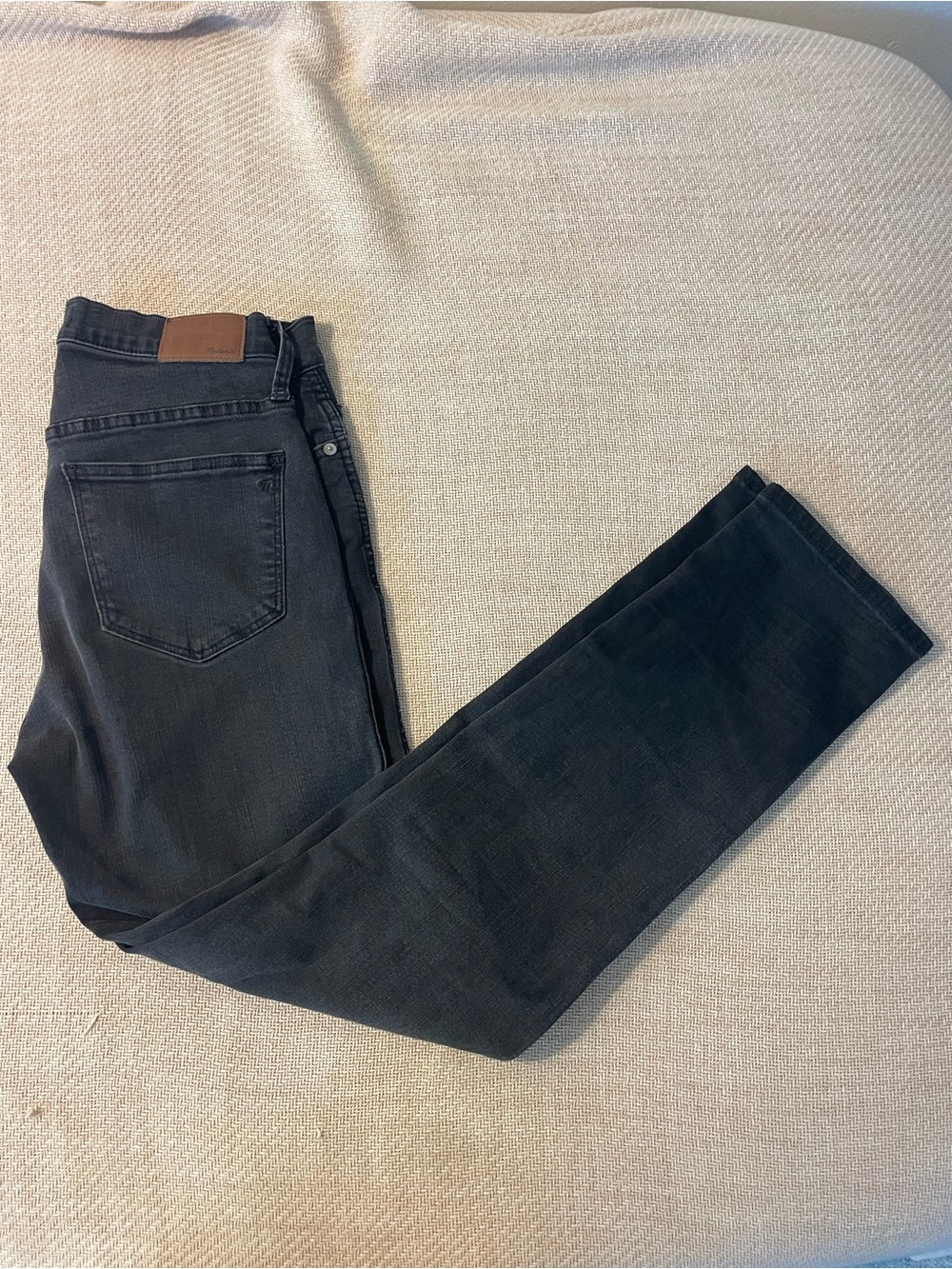 Madewell Slim Straight women’s Black Jeans